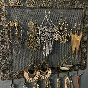 Lot of 7 chandelier earrings